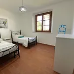 منزل ريفي Borgo Bernabei Buriano (Grosseto)