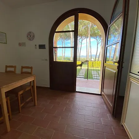 Casa di campagna Borgo Bernabei Buriano (Grosseto)
