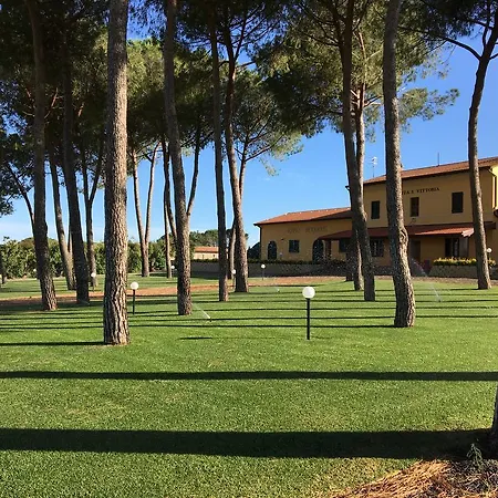 Casa di campagna Borgo Bernabei Buriano (Grosseto)